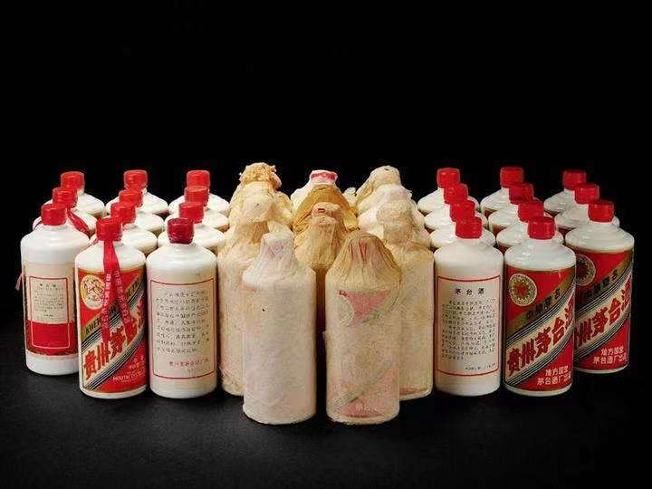 曲阳日照岚山回收酒价格哪里回收(附近上门回收茅台酒）?